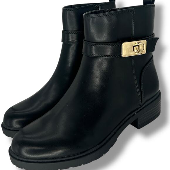 NEW Giani Bernini Black Ankle Boot Size 5.5 Gold Buckle Booties Sleek Quiet Lux - Picture 1 of 9